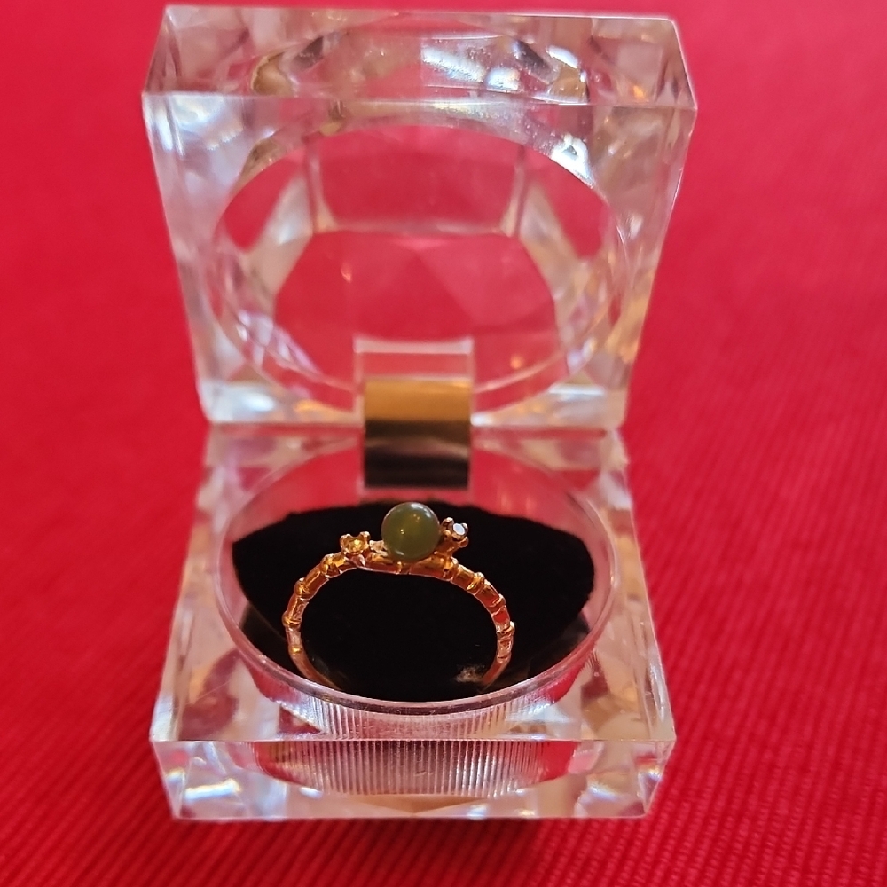 Genuine Vintage BC Jade - Size 7.5